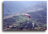 Paraglider sa Zvjezdanog sela nadlijeće Višak